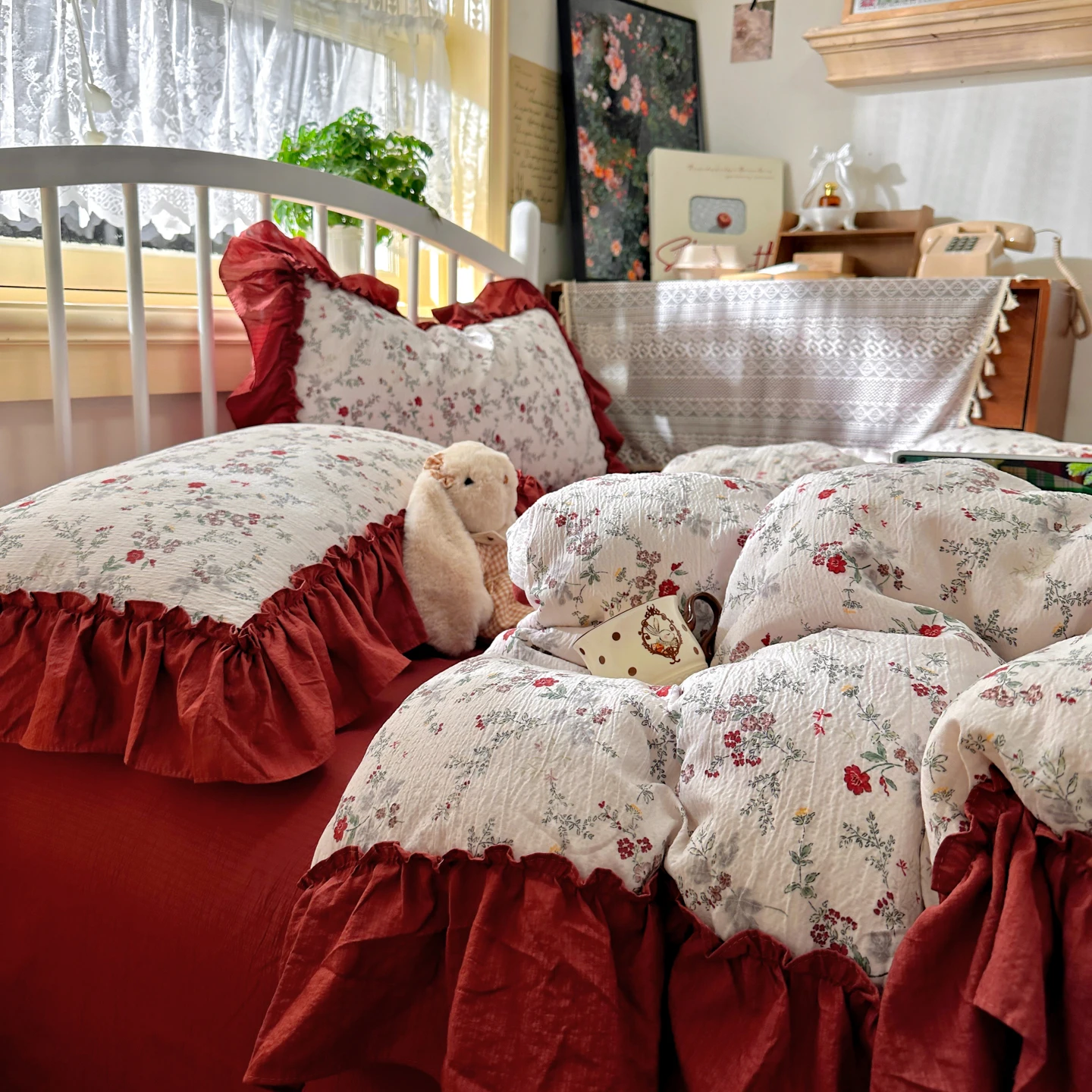 フレンチ・ヴィンテージ風の美しい寝具セット。カントリー調の花 - Aesthetic Floral Duvet Cover のレビューと価格